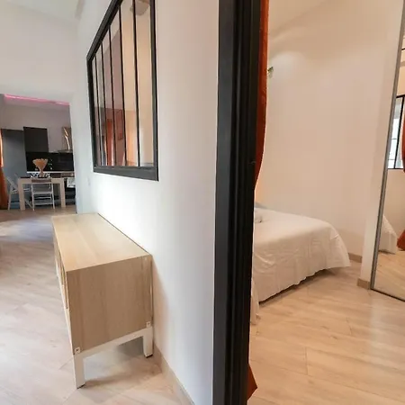 Harbour Pearl - Ac & Breakfast - 3min Walk To Tram Apartman