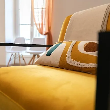 Harbour Pearl - Ac & Breakfast - 3min Walk To Tram Apartman